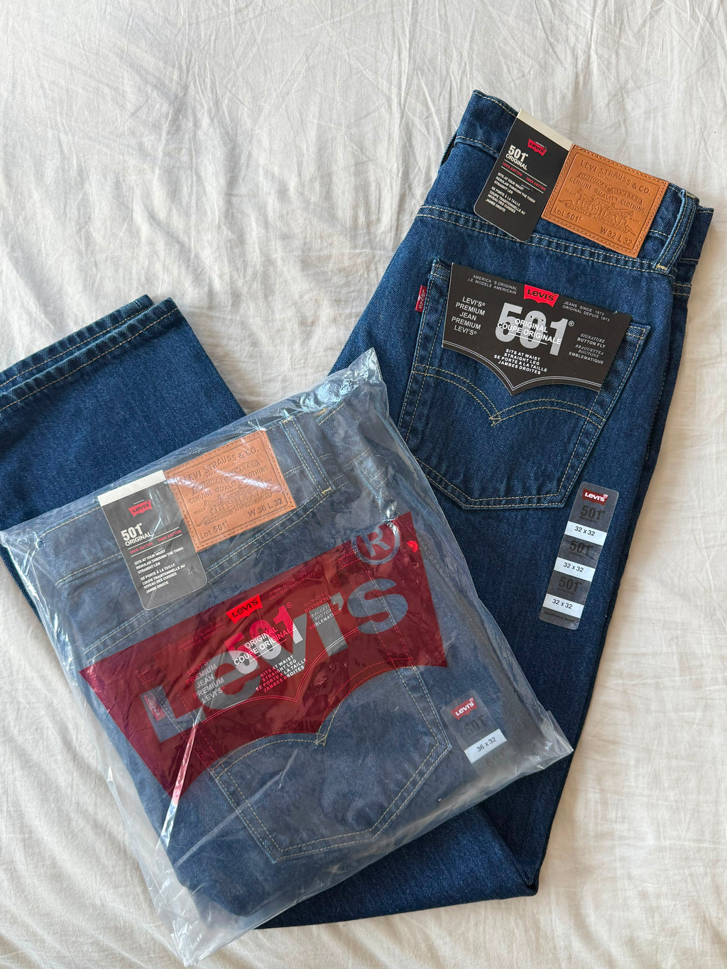 Levi’s 501 Original Fit Jeans – Classic Dark Blue Denim